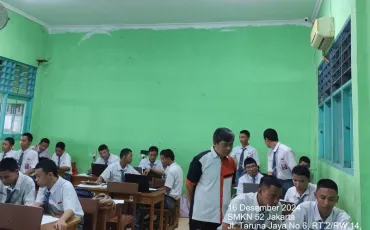 Foto Kegiatan PRAKTISI INDUSTRI MENGAJAR DI SMK 11 ~blog/2024/12/30/11