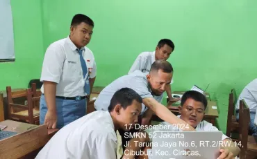 Foto Kegiatan PRAKTISI INDUSTRI MENGAJAR DI SMK 15 ~blog/2024/12/30/4