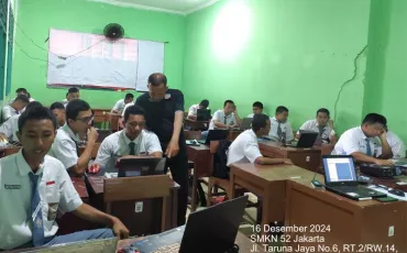 Foto Kegiatan PRAKTISI INDUSTRI MENGAJAR DI SMK 4 ~blog/2024/12/30/4