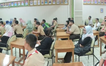 Foto Kegiatan KONSOLIDASI DAN KOORDINASI DENGAN ORANG TUA/WALI PESERTA DIDIK DALAM PEMBINAAN SISWA 5 ~blog/2025/2/19/5